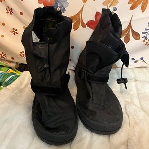 NEOS Black Adult L Villager V11A Non-Insulated Snow Winter Adjustable Overshoe